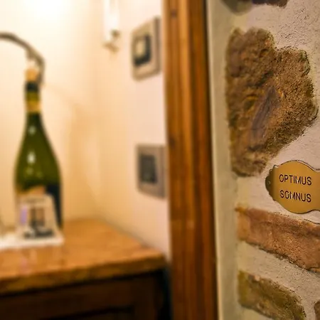 Optimus Nocleg ze śniadaniem 4*